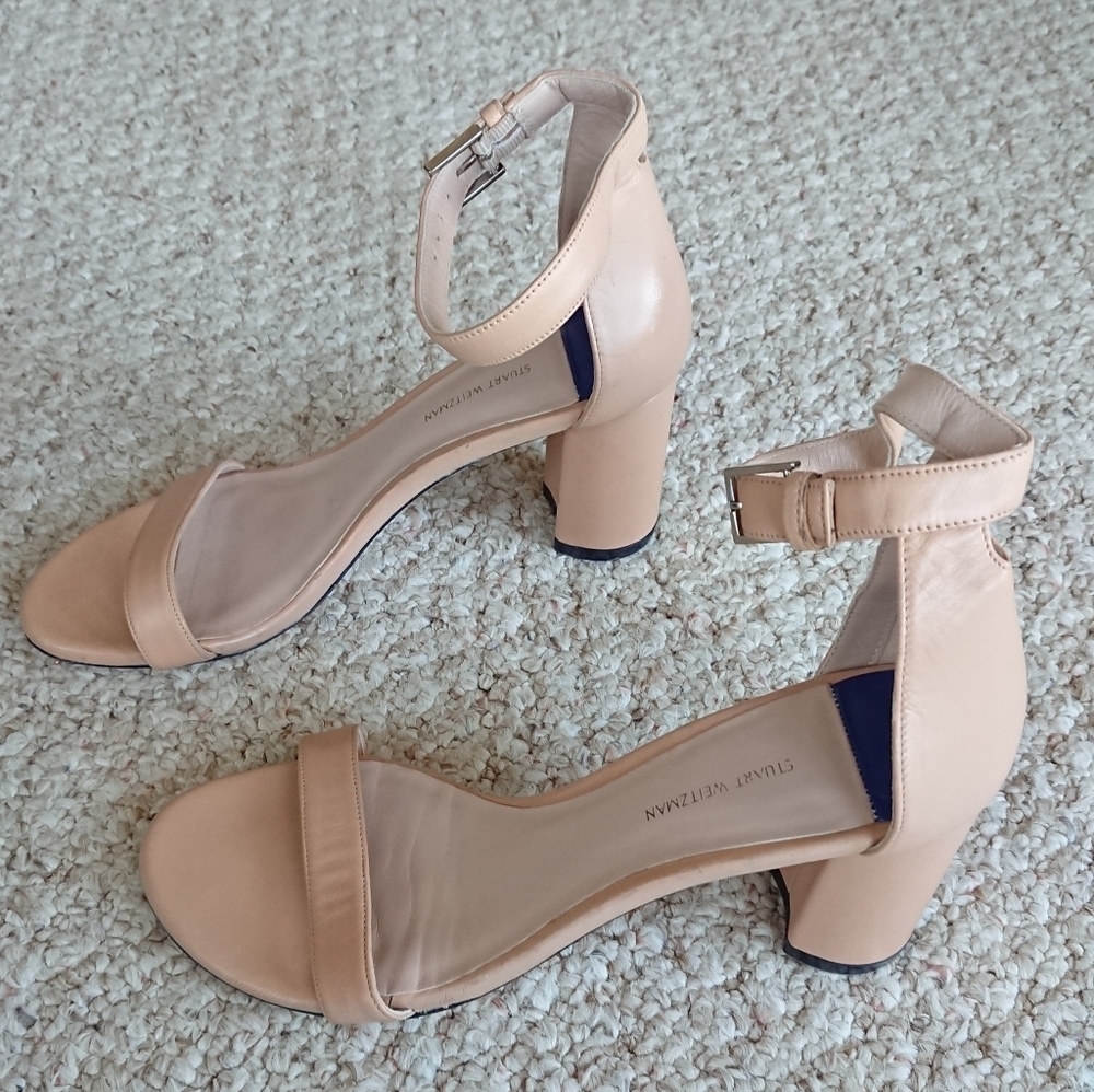 Stuart Weitzman Nudist Block 75MM Leather Sandals in beige size 7 M